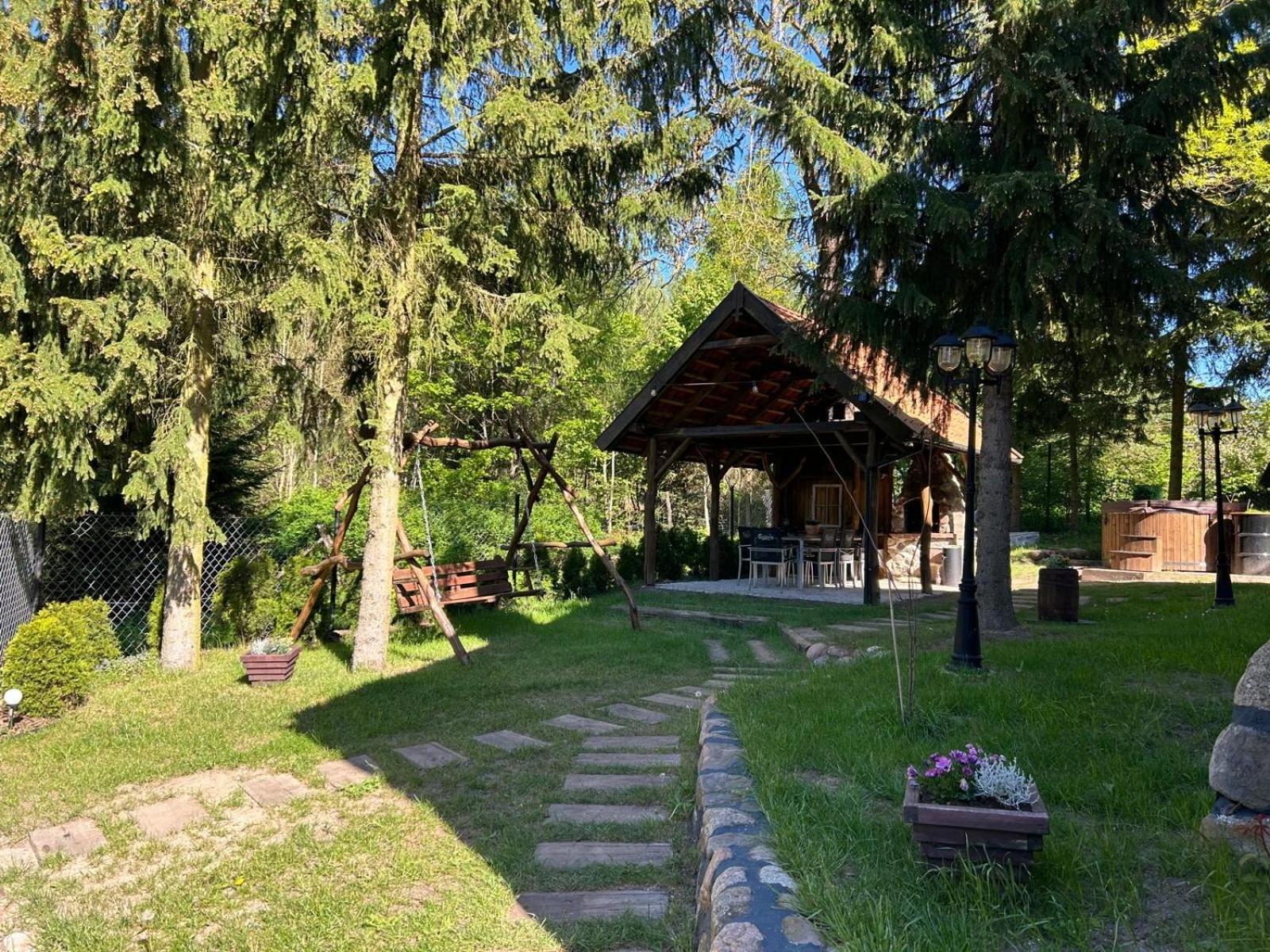 Dobrze Mi Tu-Kikity Apartman Kültér fotó